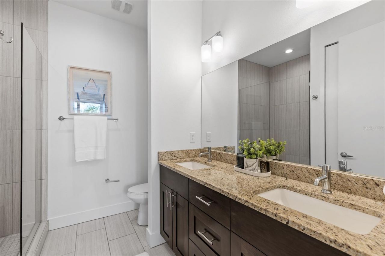 130 8th Street N, Saint Petersburg, FL 33701 Photo