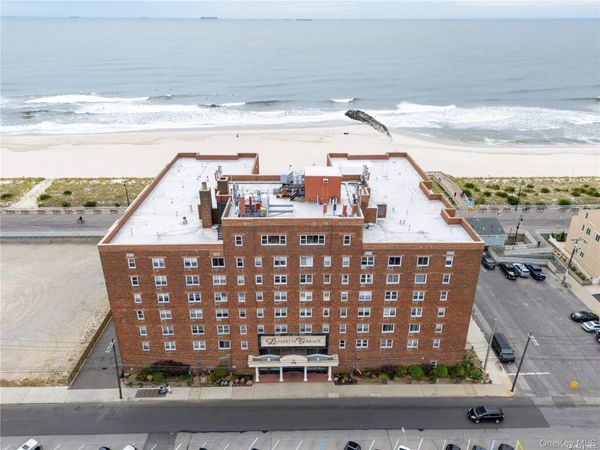 370 W Broadway , Unit 5W, Long Beach, NY 11561