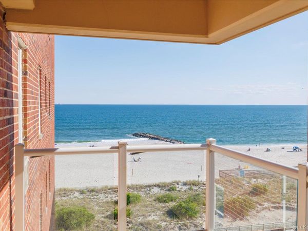 370 W Broadway, Unit 5W, Long Beach, NY 11561