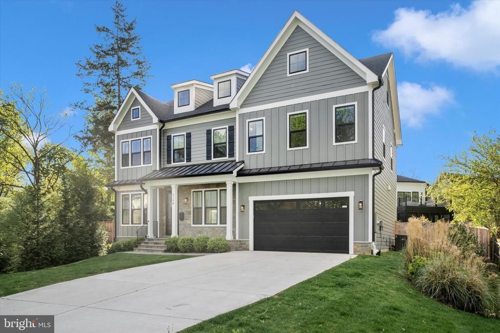 8104 WOODHAVEN BOULEVARD , BETHESDA, MD 20817