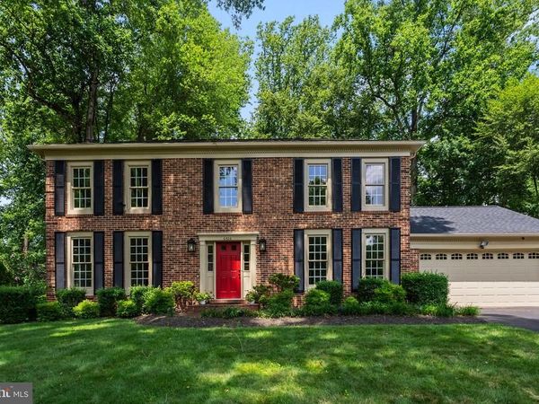 6506 BELLAMINE COURT, MCLEAN, VA 22101