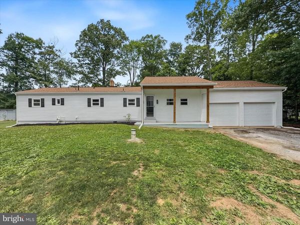 15 FOUNDRY ROAD, SHREWSBURY, PA 17361