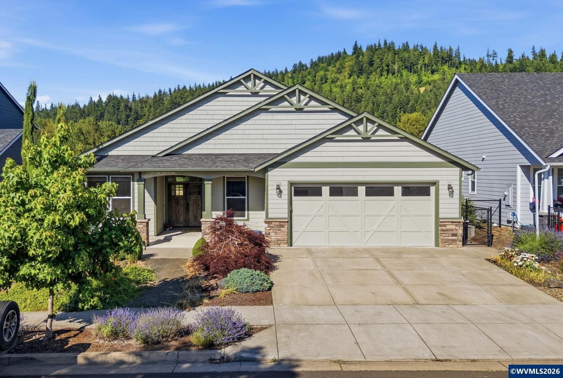 2301 Robbins Wy, Lebanon, OR 97355 Main Photo