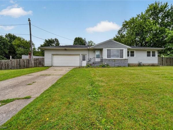 2744 Austinburg Road , Ashtabula, OH 44004