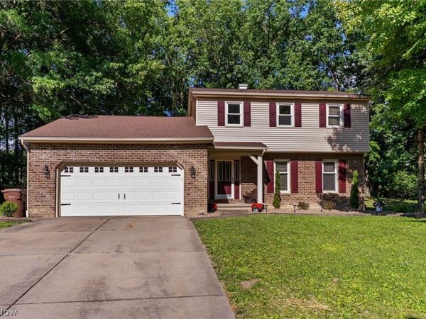 511 Stoneybrook Lane , Canfield, OH 44406