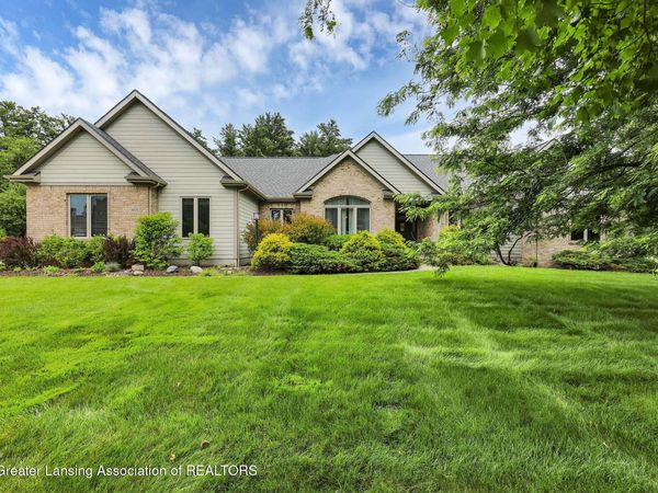 4570 Wellington Drive, Okemos, MI 48864