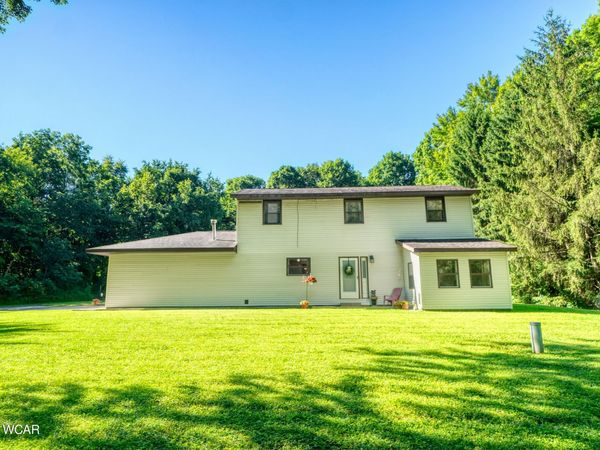 1725 Irvin Road, Lima, OH 45807