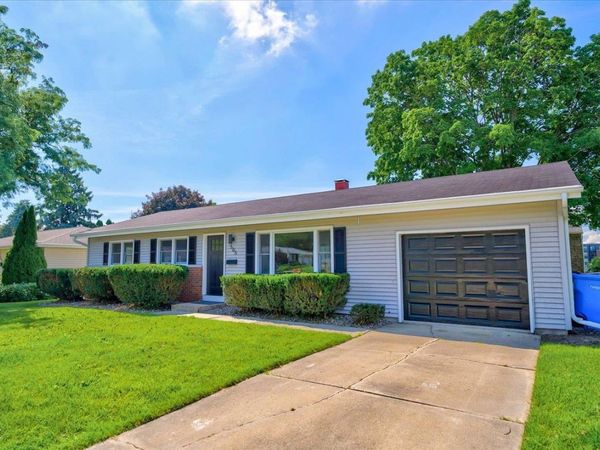 505 Mark Drive, Verona, WI 53593