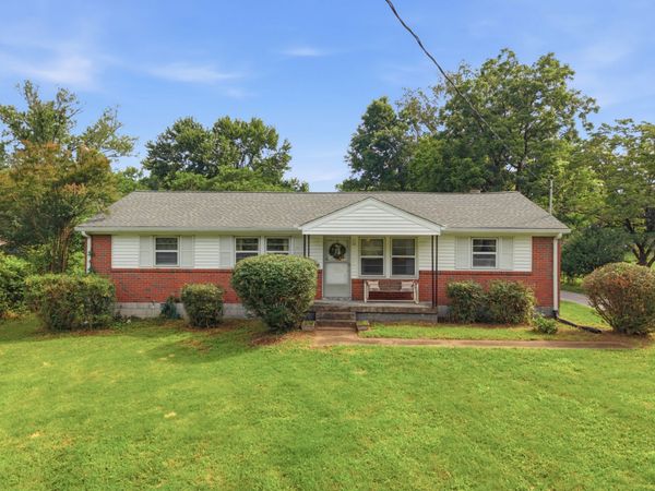 3835 Creekside Dr, Nashville, TN 37211
