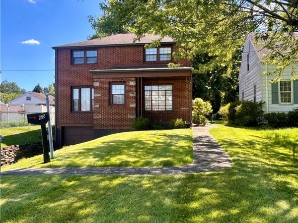 65 Princeton Ave, Uniontown, PA 15401