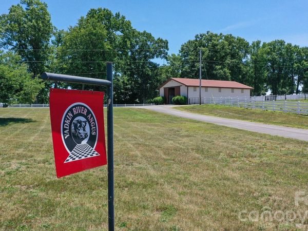 8504 Hampton Road, Clemmons, NC 27012