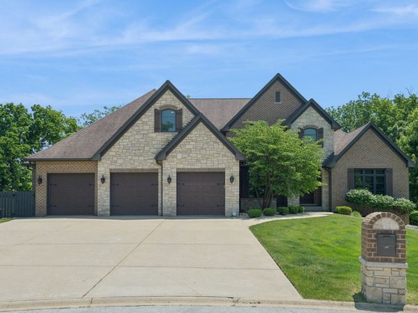 7817 W Emma Court , Orland Park, IL 60462