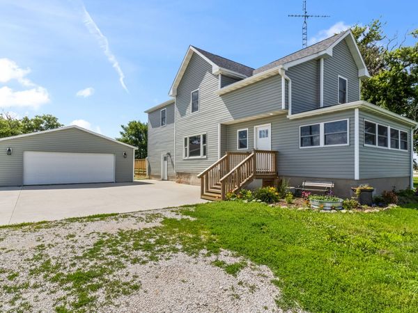 17469 N 300 East Road , Flanagan, IL 61740