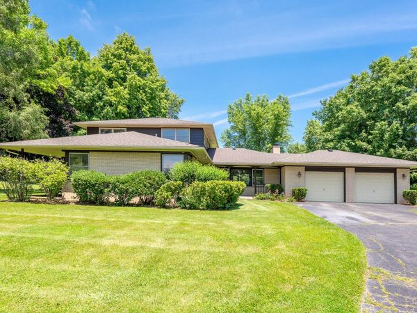 14950 W York House Road, Wadsworth, IL 60083
