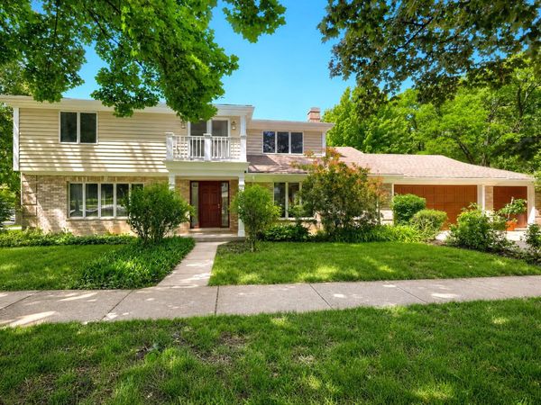 616 W Park Street , Arlington Heights, IL 60005
