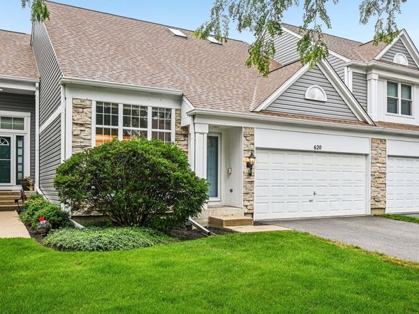 620 N CHARTER HALL Drive, Palatine, IL 60067