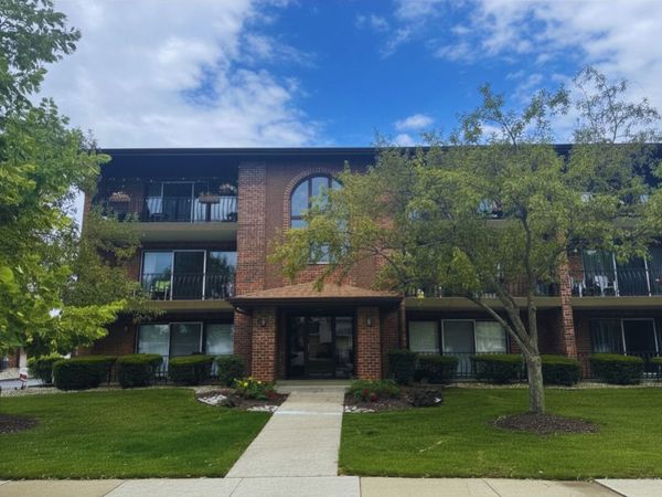 7425 Tiffany Drive, Unit 1D, Orland Park, IL 60462