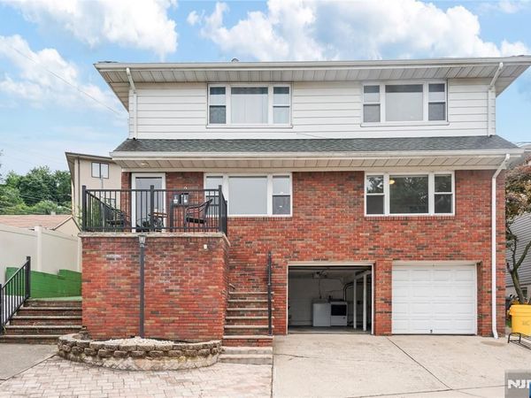 2 Carlen Court, FAIRVIEW, NJ 07022