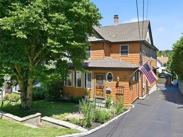 29 Vail Street , Northport, NY 11768