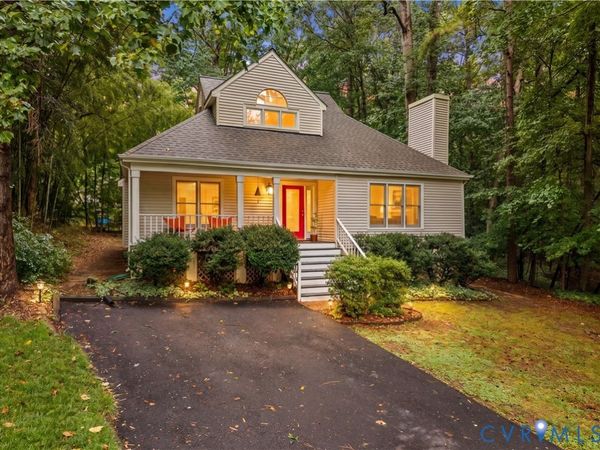 14302 Woods Walk Lane, Midlothian, VA 23112