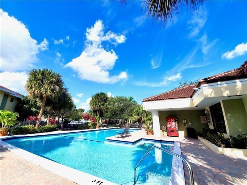 2445 SW 18th Terrace, Unit 413, Fort Lauderdale, FL 33315 Photo