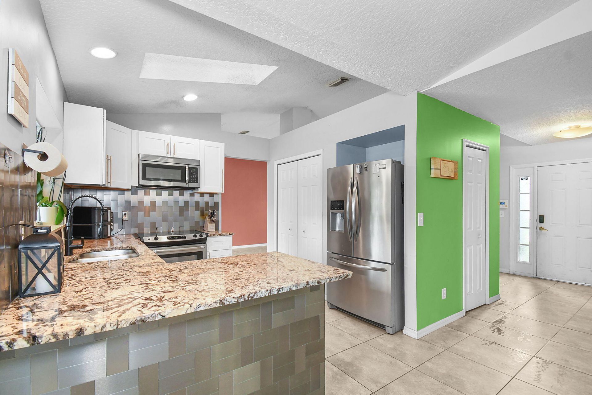 6915 NW Hershy Circle, Port Saint Lucie, FL 34983 Photo