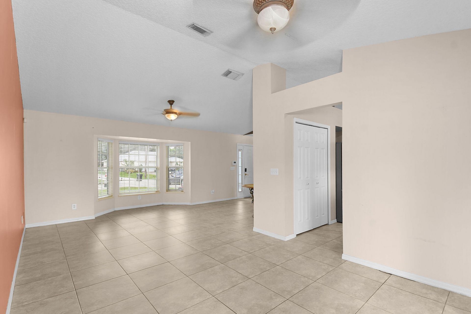 6915 NW Hershy Circle, Port Saint Lucie, FL 34983 Photo