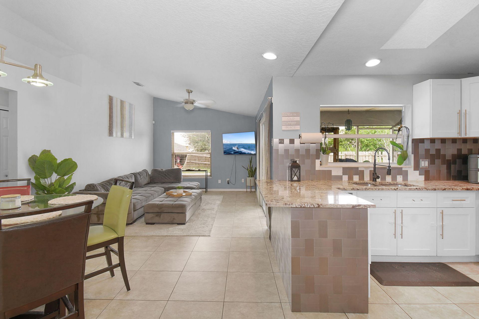 6915 NW Hershy Circle, Port Saint Lucie, FL 34983 Photo