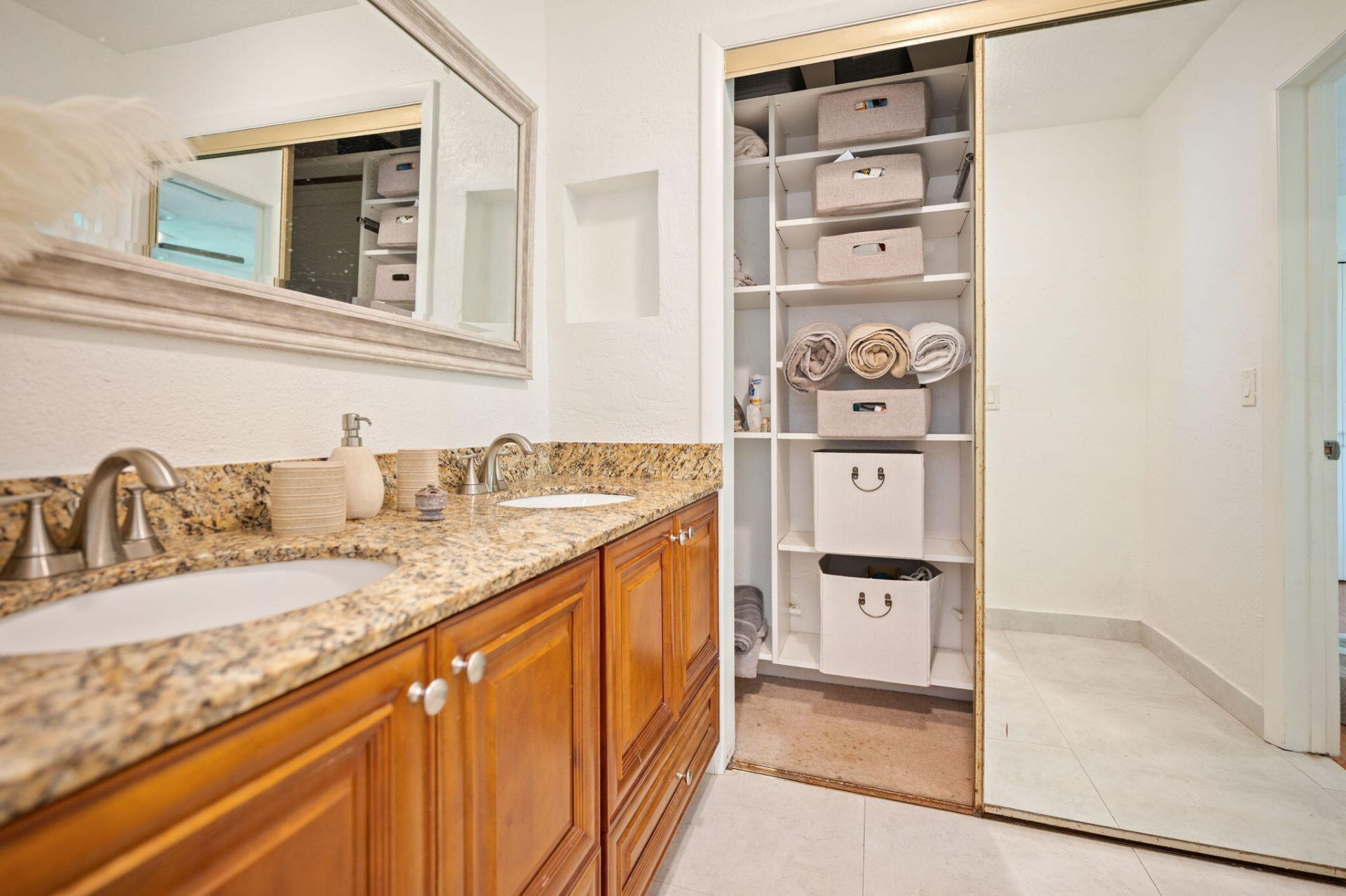3407 Cherry Garden Circle, Unit 151, Lauderhill, FL 33319 Photo
