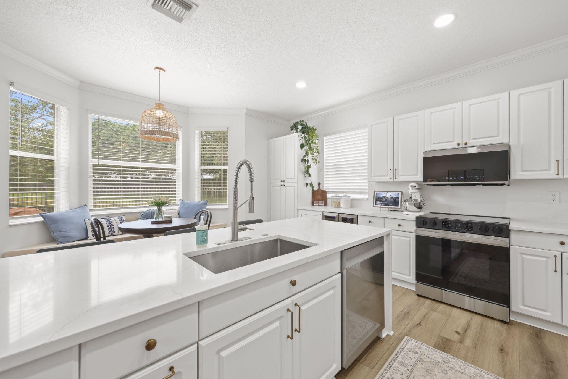 7518 Oak Grove Circle, Lake Worth, FL 33467 Photo