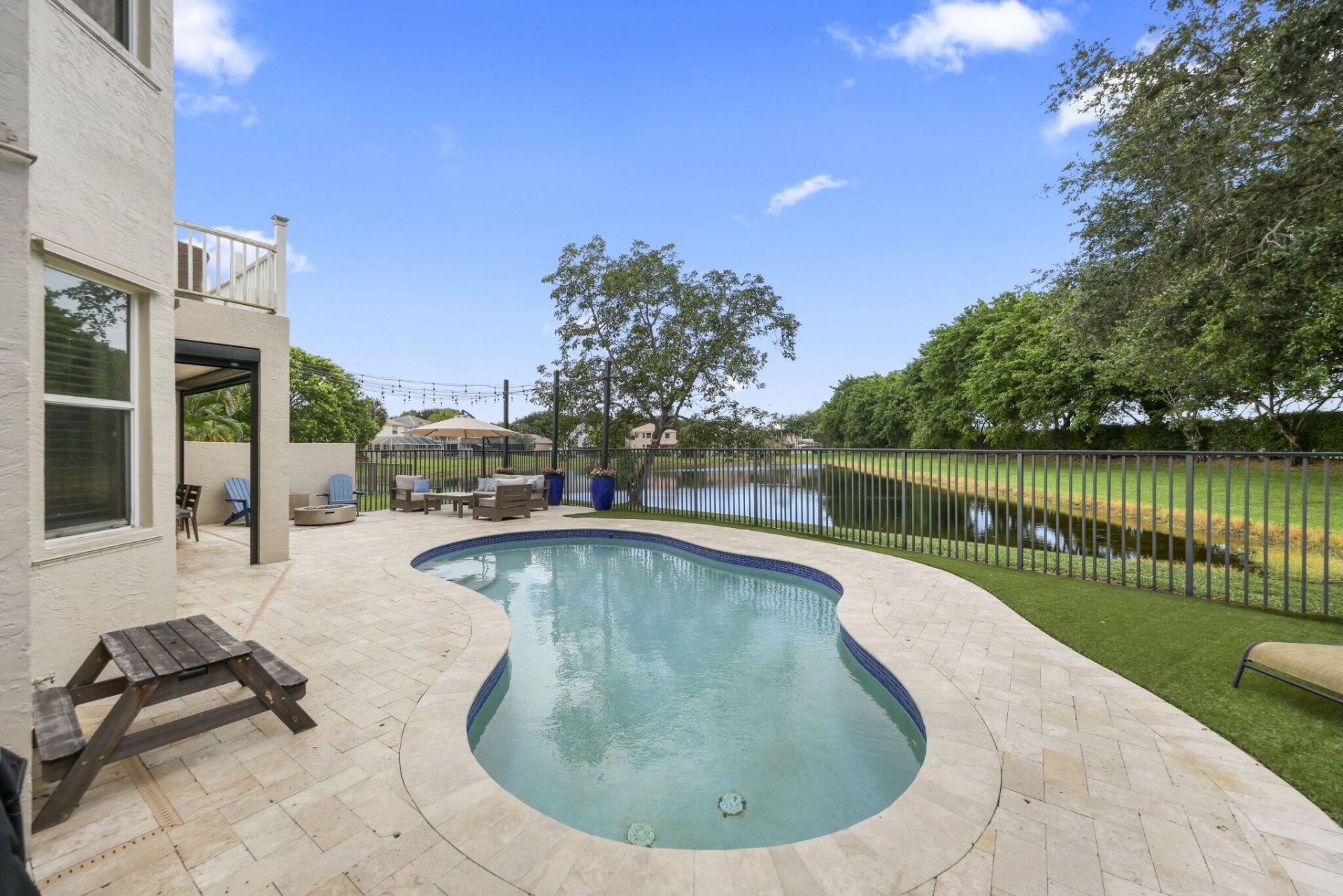 7518 Oak Grove Circle, Lake Worth, FL 33467 Photo