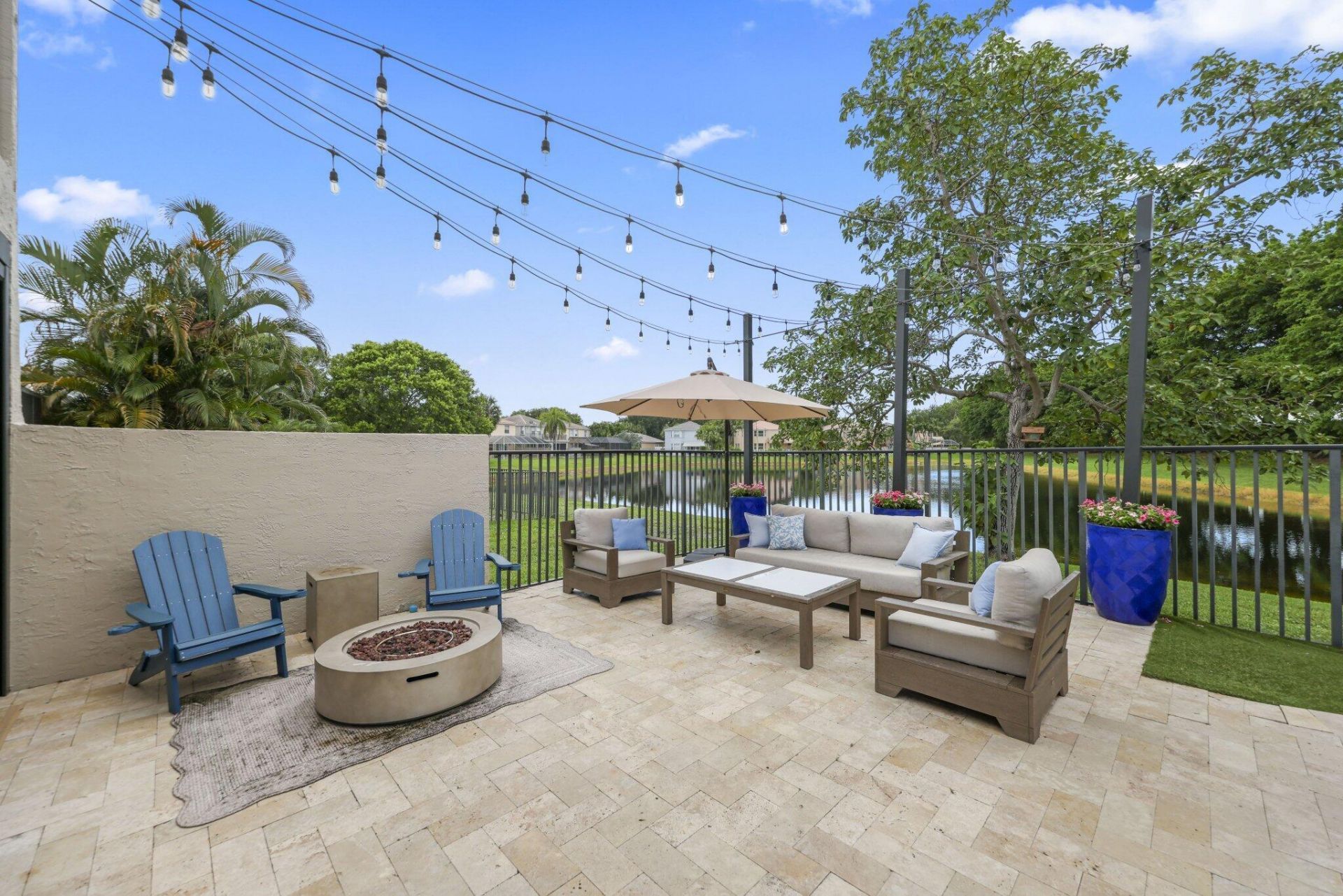 7518 Oak Grove Circle, Lake Worth, FL 33467 Photo