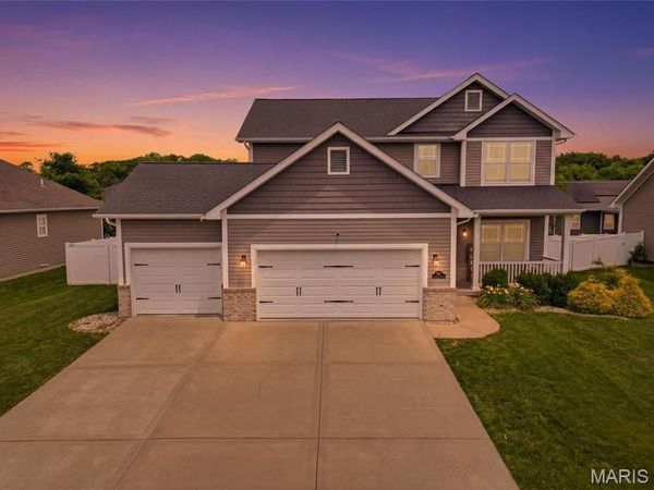 728 Longfellow Drive , O'Fallon, IL 62269