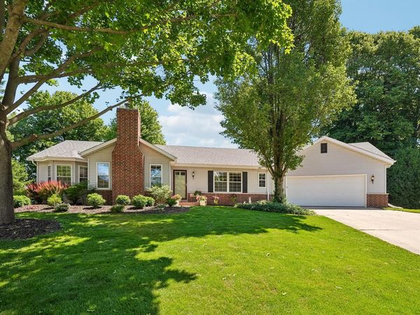 W72N540 Cider Mill COURT, Cedarburg, WI 53012