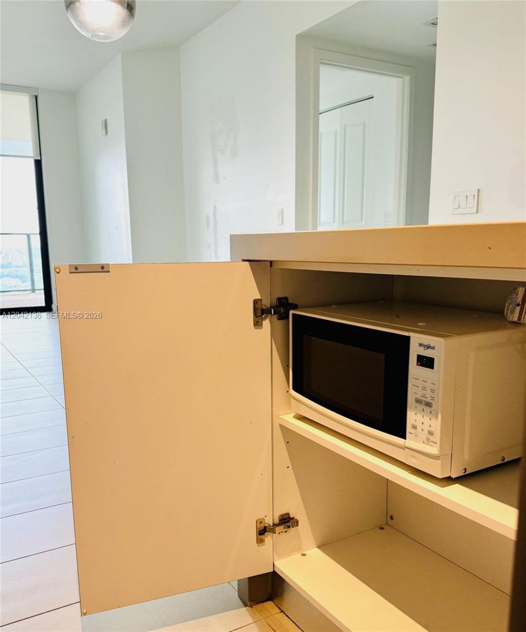1600 NE 1, Unit 1915, Miami, FL 33132 Photo