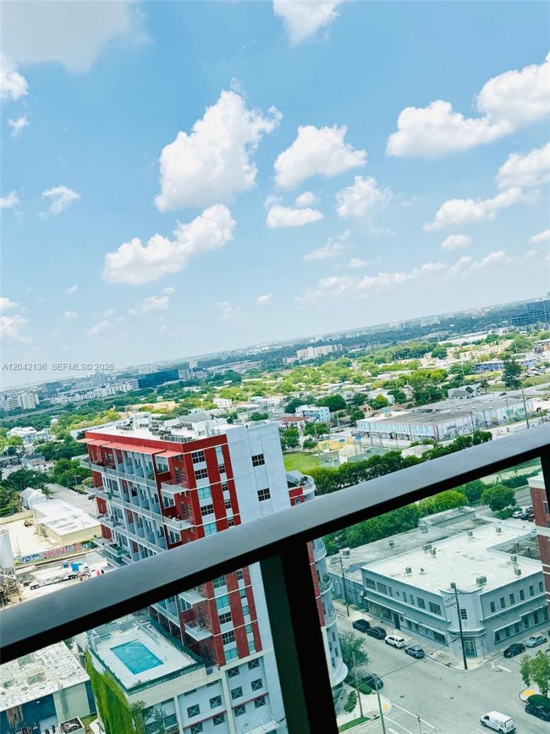 1600 NE 1, Unit 1915, Miami, FL 33132 Photo