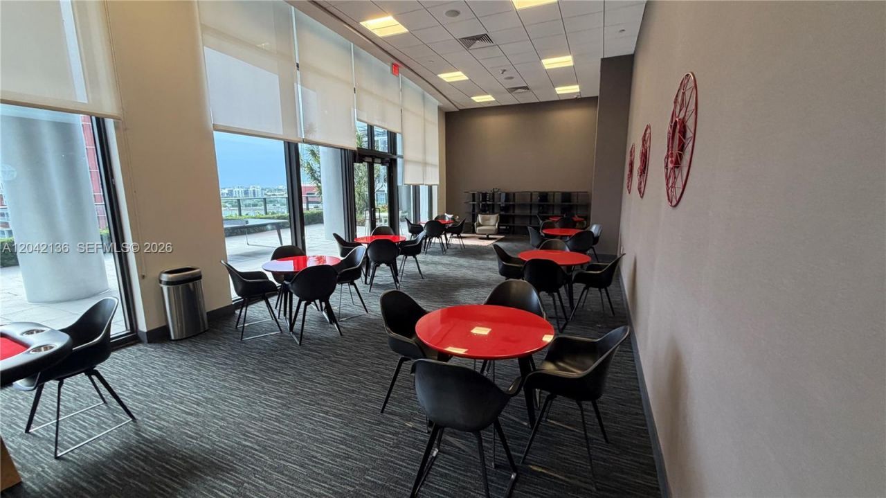 1600 NE 1, Unit 1915, Miami, FL 33132 Photo