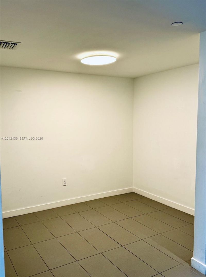 1600 NE 1, Unit 1915, Miami, FL 33132 Photo