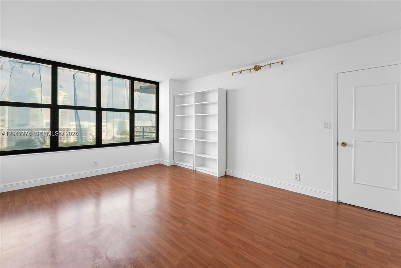 2500 Parkview Dr , Unit 1503, Hallandale Beach, FL 33009 Photo