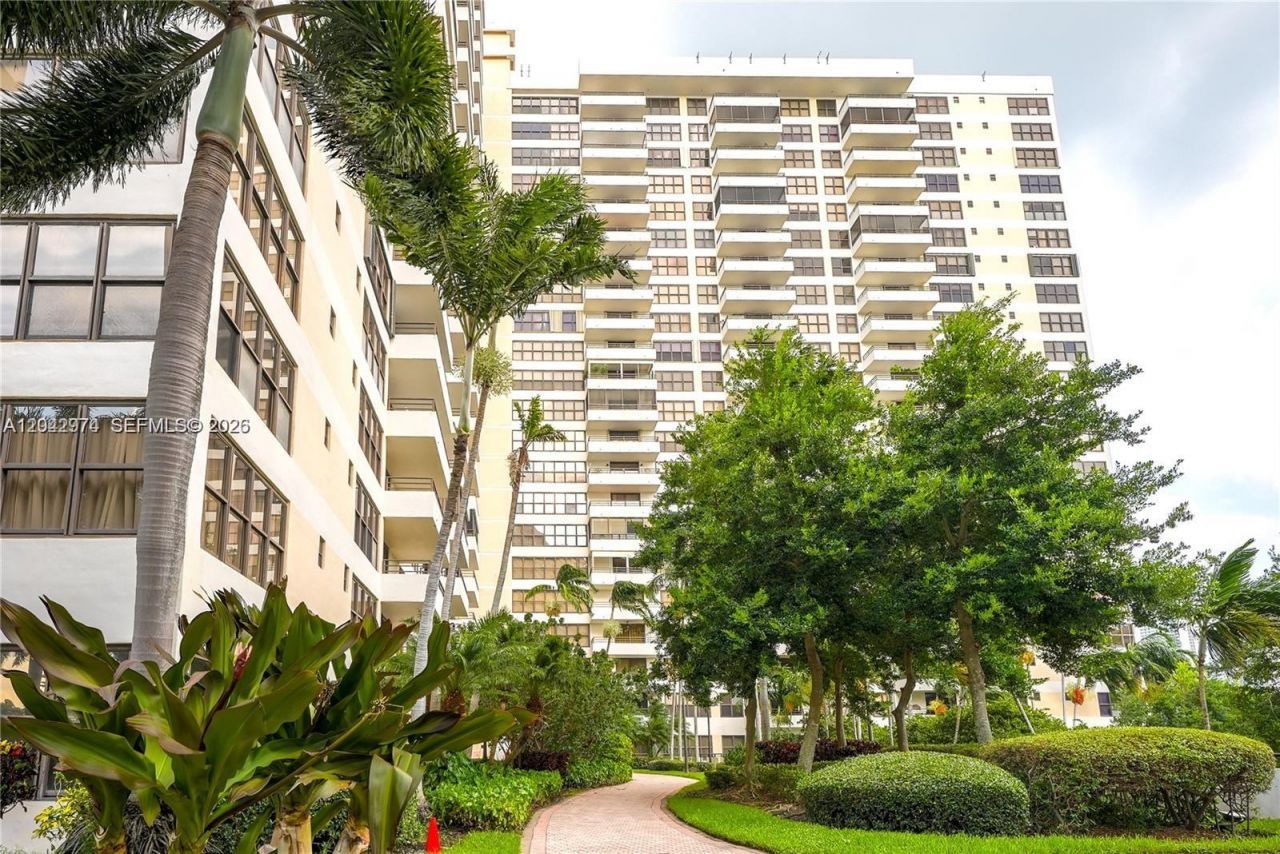 2500 Parkview Dr , Unit 1503, Hallandale Beach, FL 33009 Photo