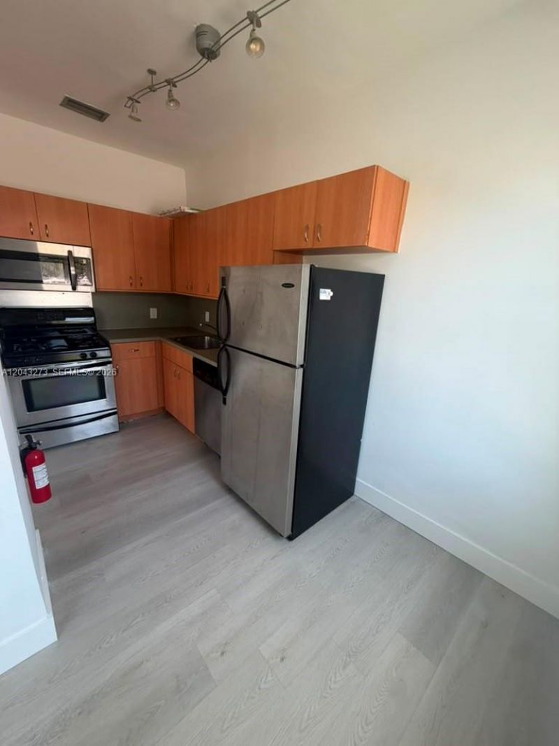 1618 Michigan Ave , Unit 38, Miami Beach, FL 33139 Photo