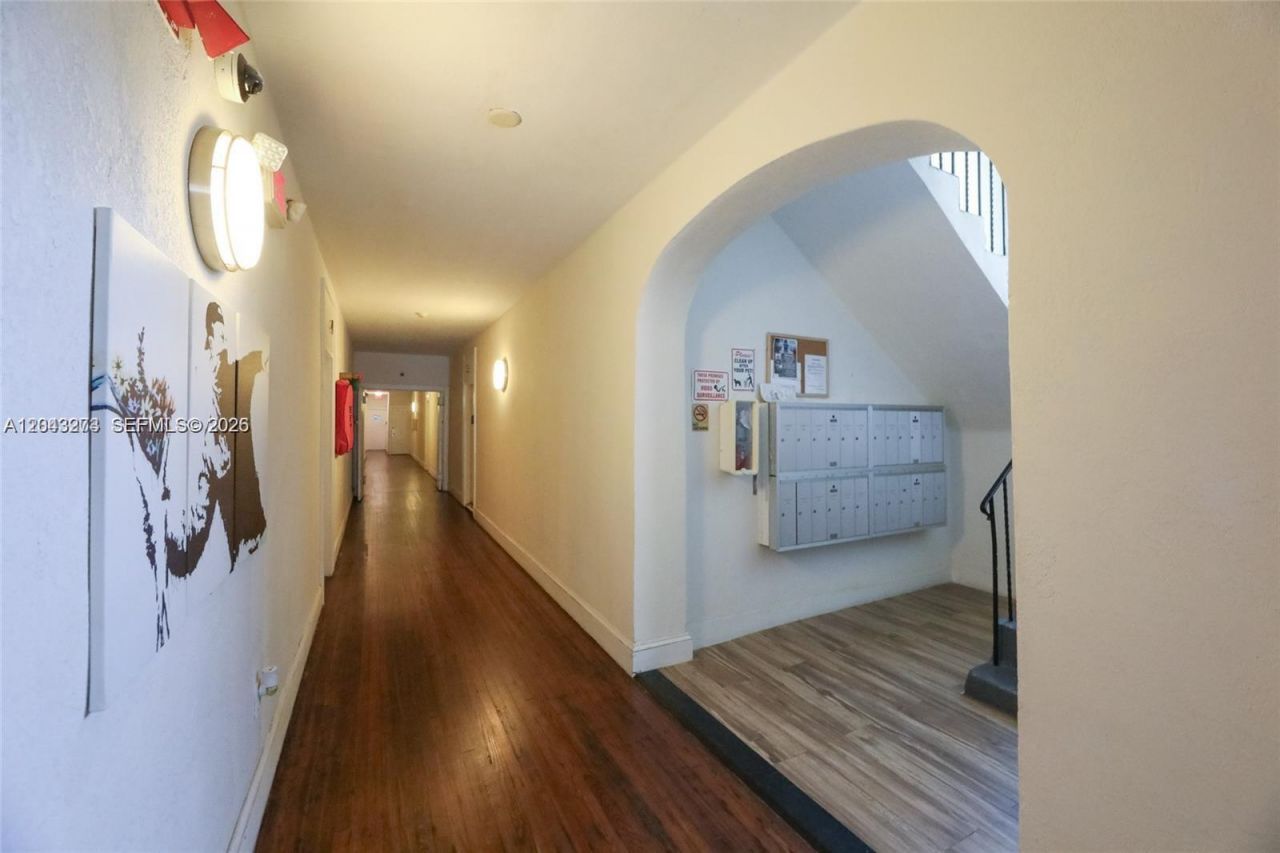 1618 Michigan Ave , Unit 38, Miami Beach, FL 33139 Photo
