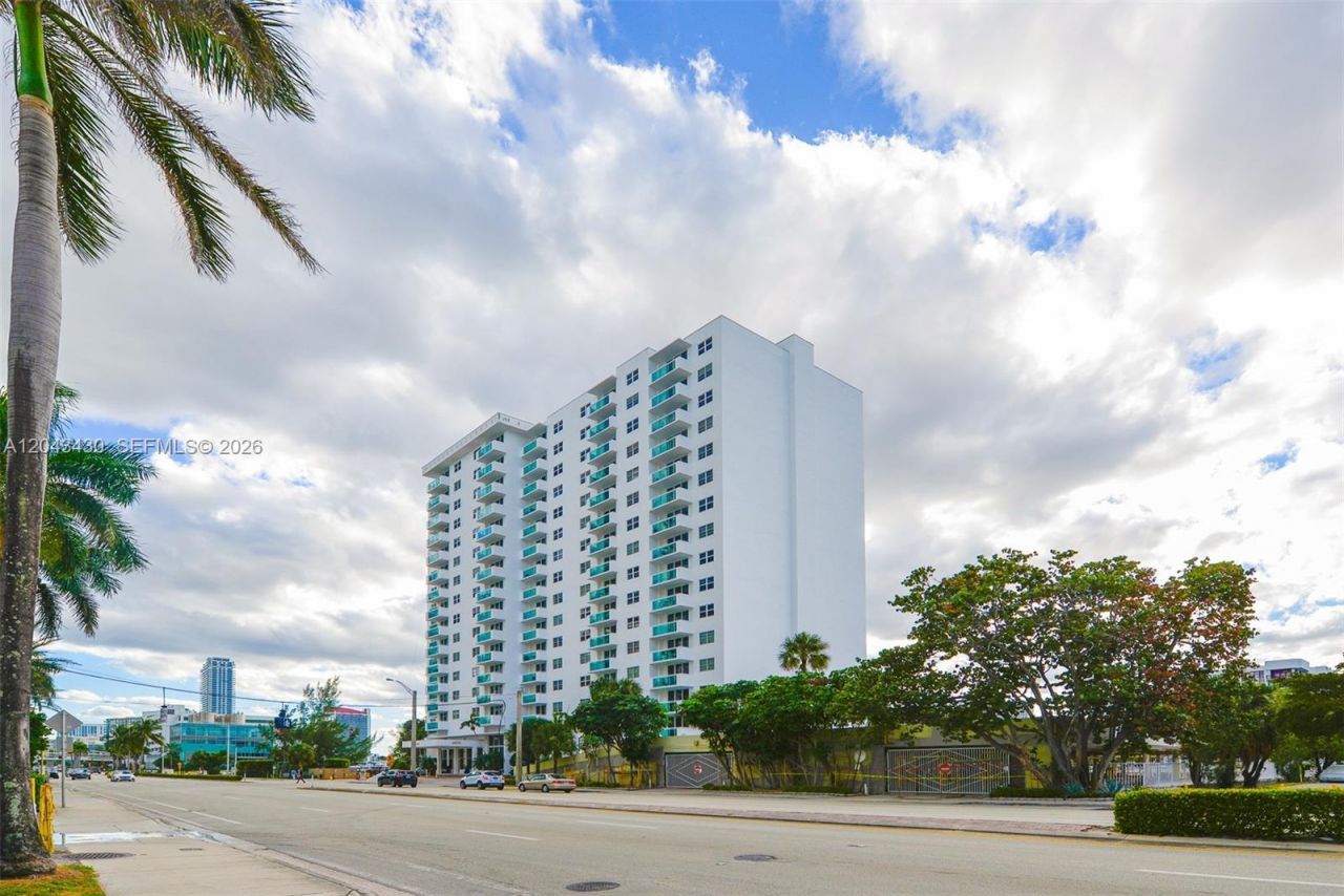3000 S Ocean Dr, Unit 514, Hollywood, FL 33019 Photo
