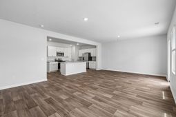 145 Green Thistle Way photo 4