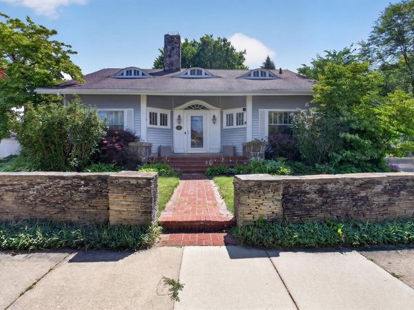 311 S Thompson Street, Jackson, MI 49203