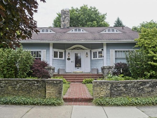 311 S Thompson Street, Jackson, MI 49203