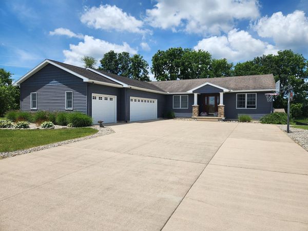 45 Browning Drive, Shelbyville, MI 49344