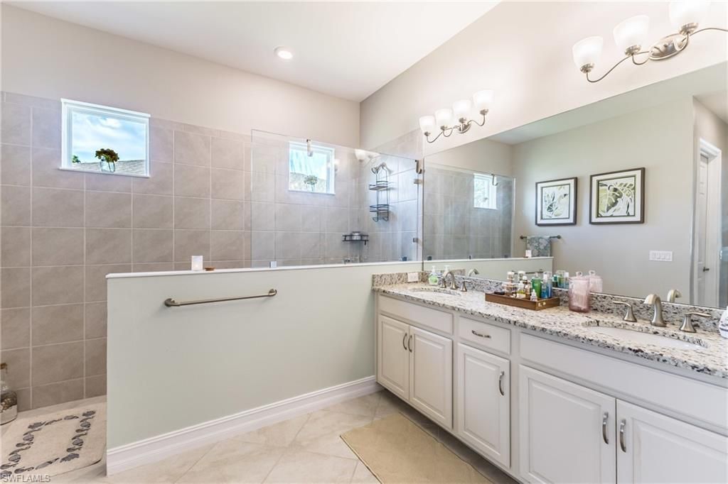 3239 Baravaldo Cir , Cape Coral, FL 33909 Photo