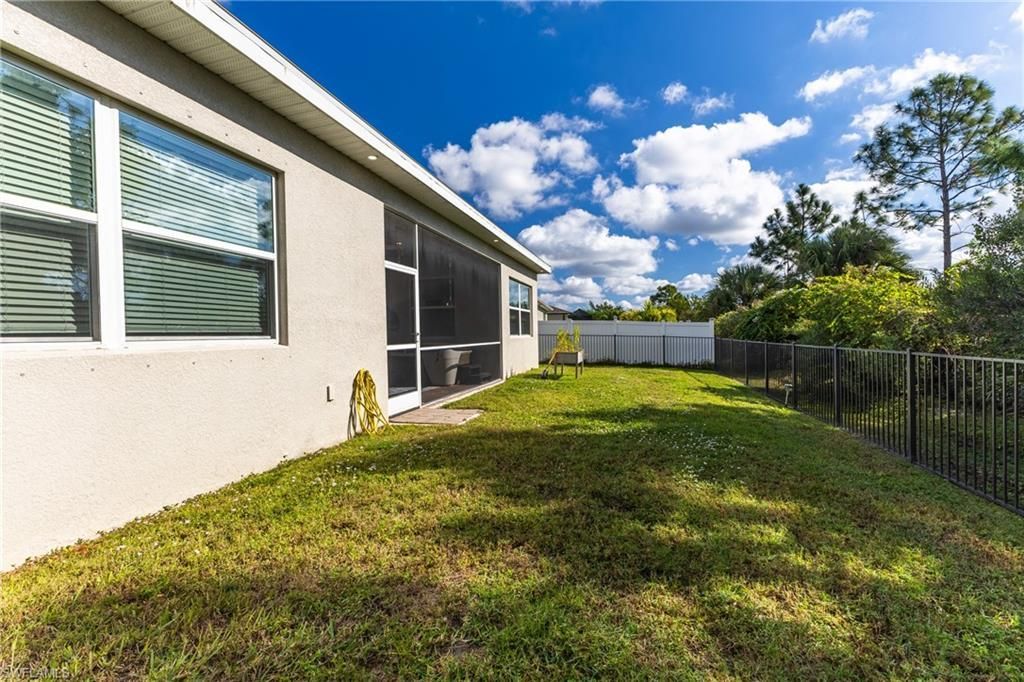 3239 Baravaldo Cir , Cape Coral, FL 33909 Photo