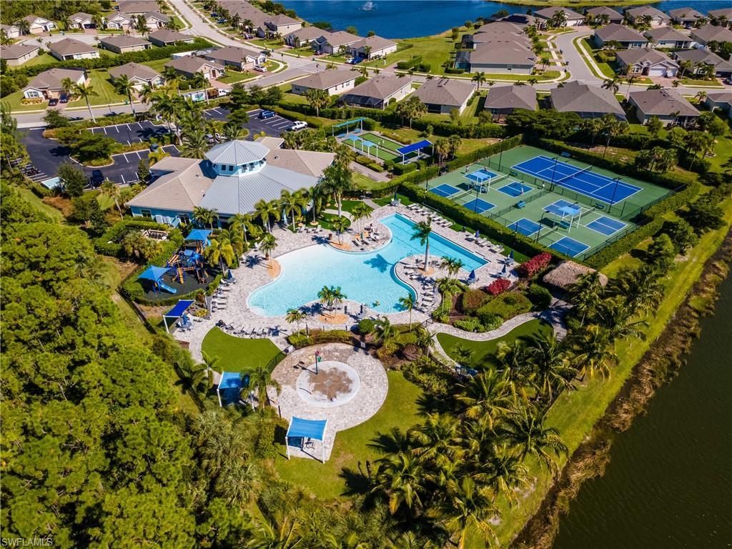 3239 Baravaldo Cir , Cape Coral, FL 33909 Photo
